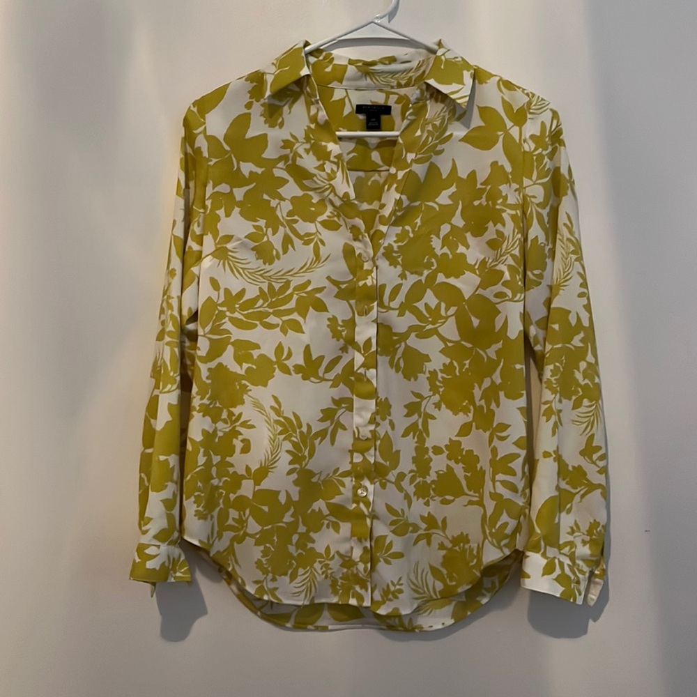 Ann Taylor yellow green and white button down blouse, XSP